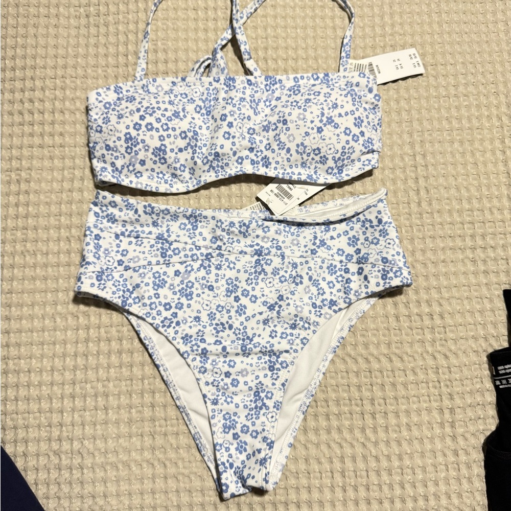 Hollister Bikini Top & Bottom White with Light Blue Floral Print